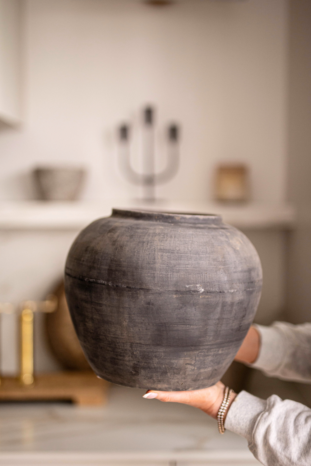 Luxe B Co - Vintage Porto Porcelain Pot Medium 