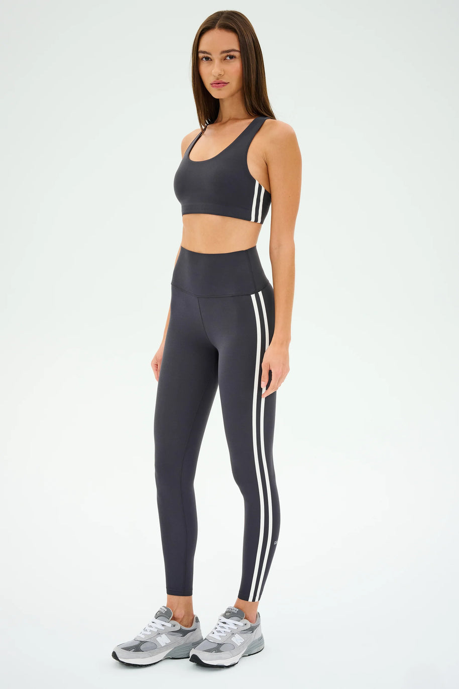 Splits59 Ella Airweight Bra in Graphite and White 