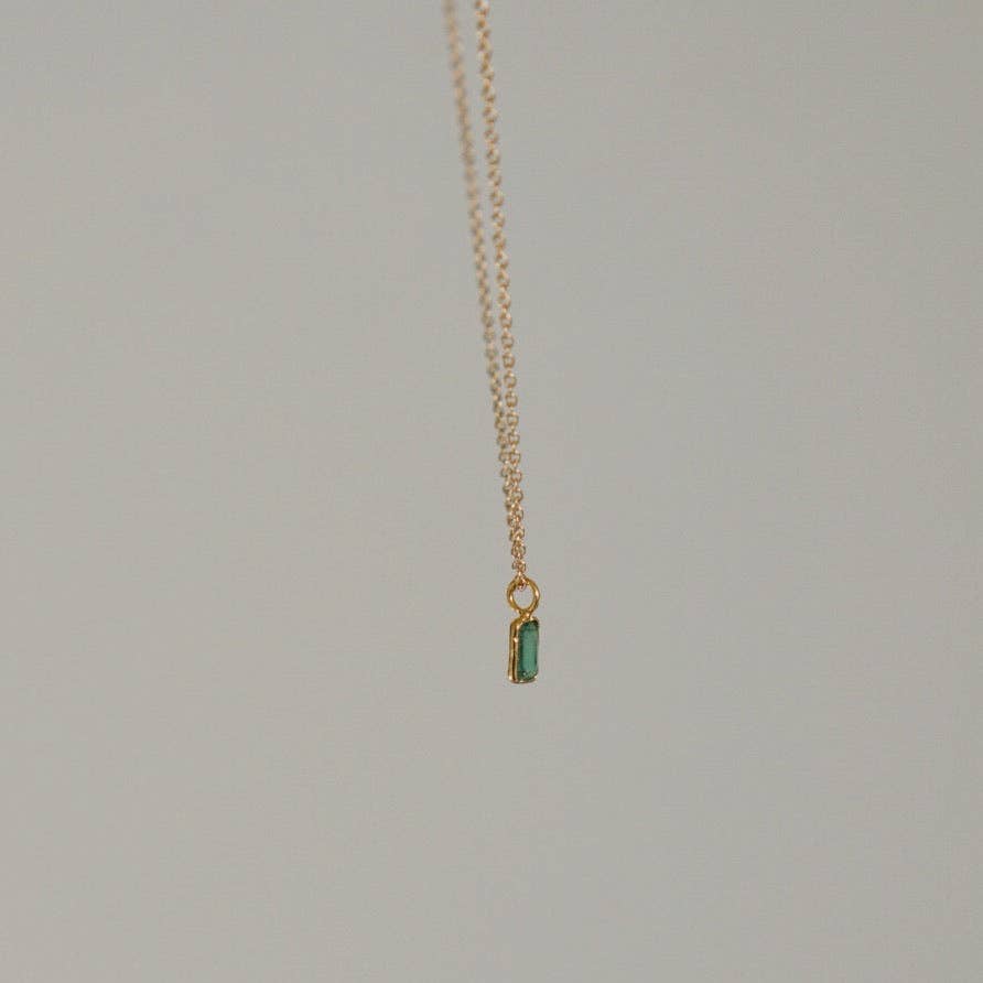 Emerald Baguette Pendant Necklace 14kt gold fine jewelry 