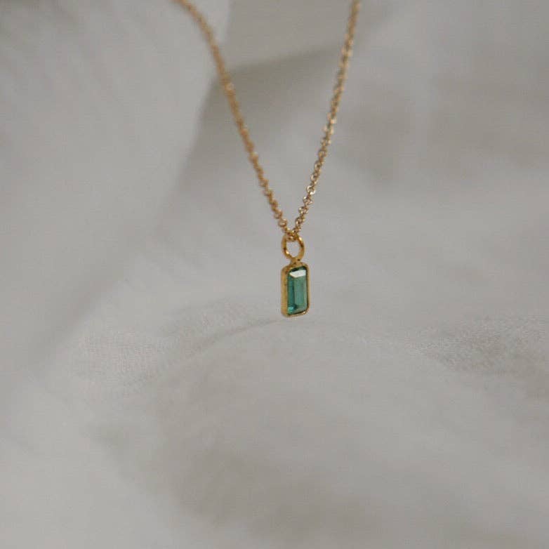 Emerald Baguette Pendant Necklace 14kt gold fine jewelry 