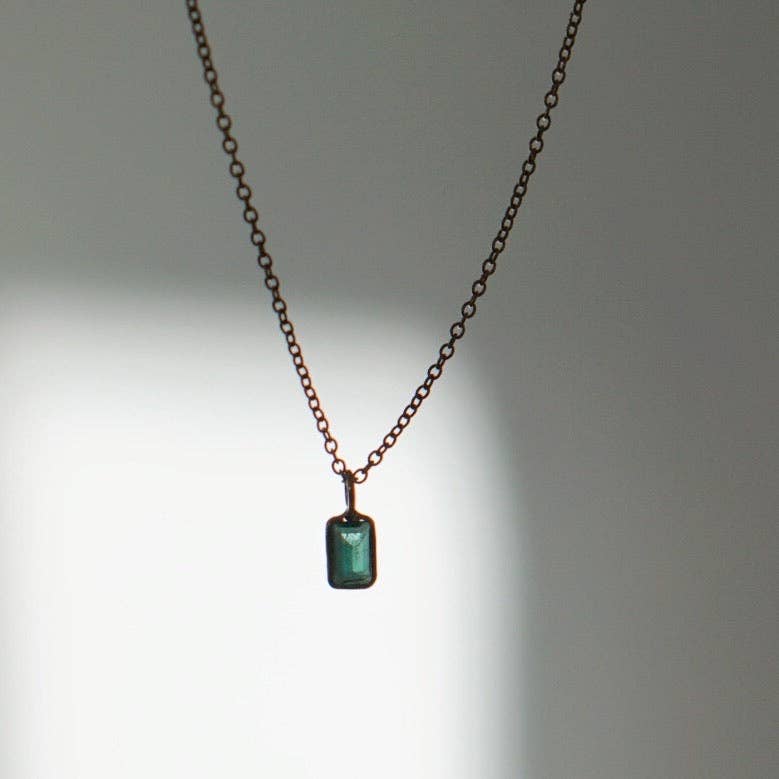 Emerald Baguette Pendant Necklace 14kt gold fine jewelry 