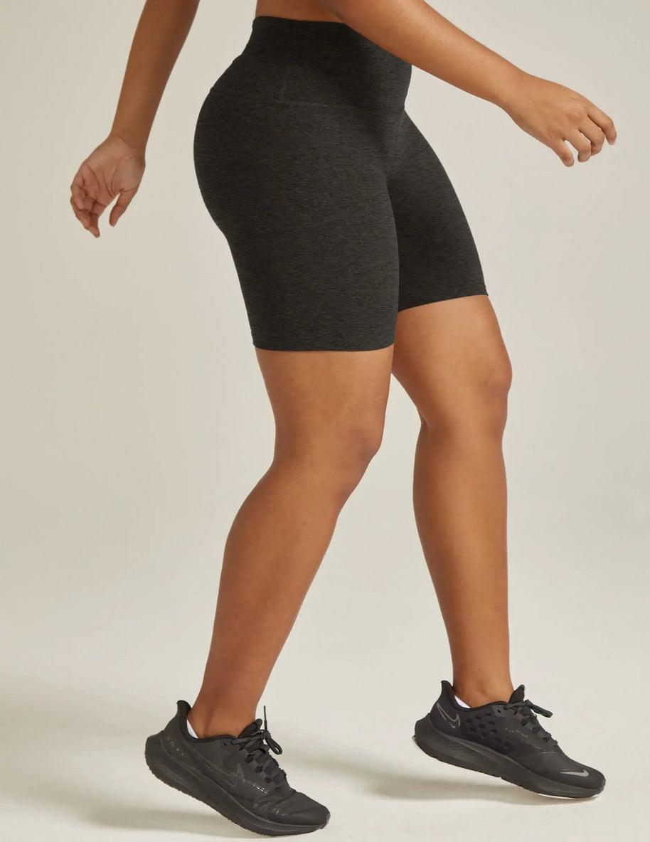 Beyond Yoga Spaded Keep Pace 5" Pocket Short in Darkest Night 