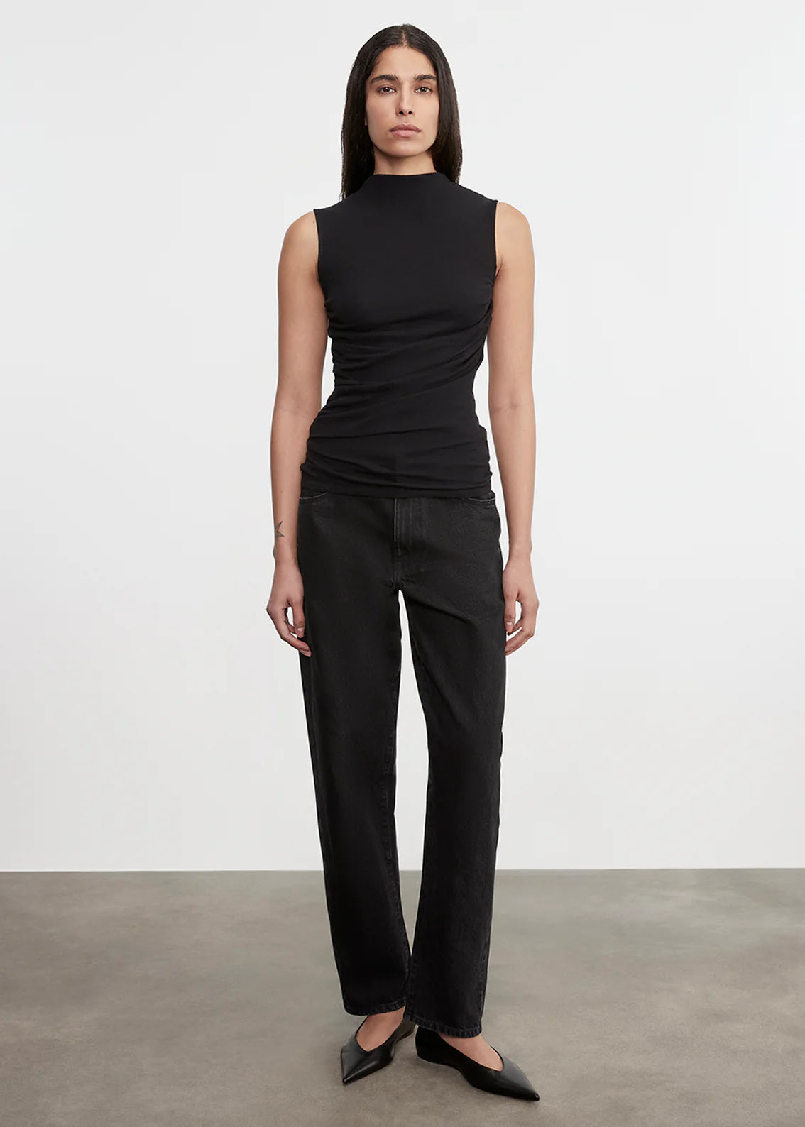 Cashmere Sleeveless Twist Top | Charcoal