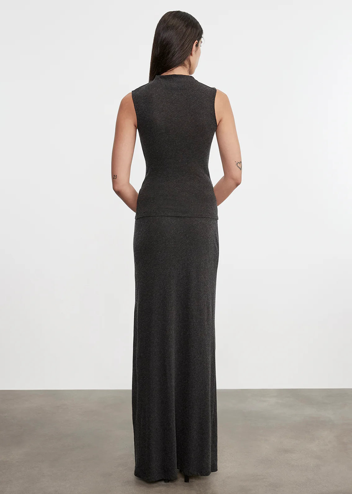 Cashmere Sleeveless Twist Top | Charcoal