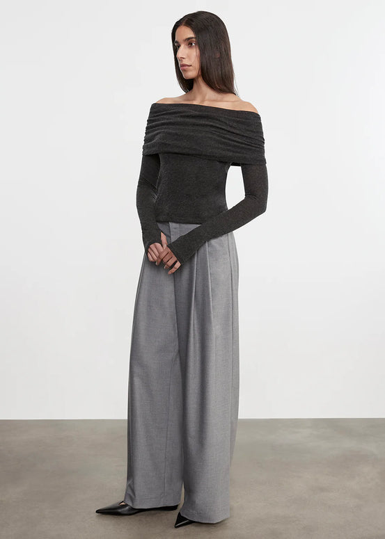 Cashmere L/S Off-Shoulder Top | Charcoal