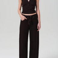 citizensofhumanity_citizensofhumanitycaralyntank_caralyntank_chocolatetank_buttontank_ribbedtanktop_buttonfront_staple_rib_formfitting_COH