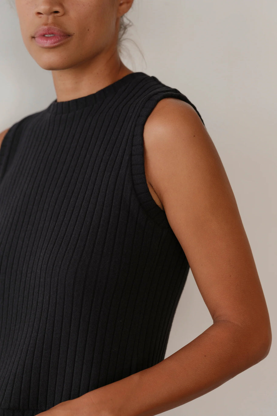 The Sweater Rib Shell | Jet