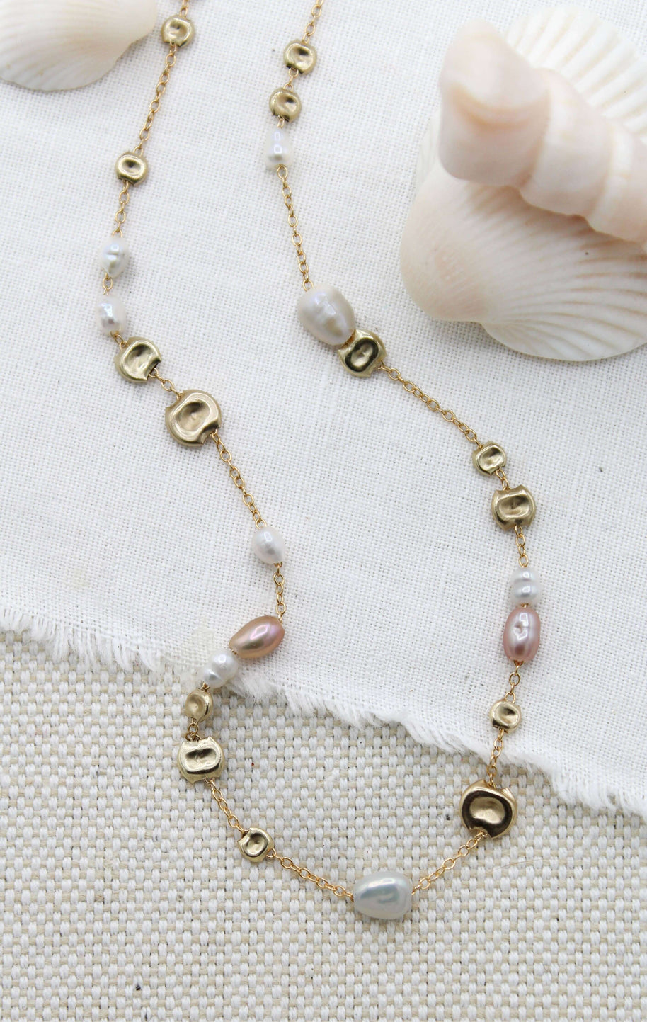 The Swellife Glitter Tide Necklace