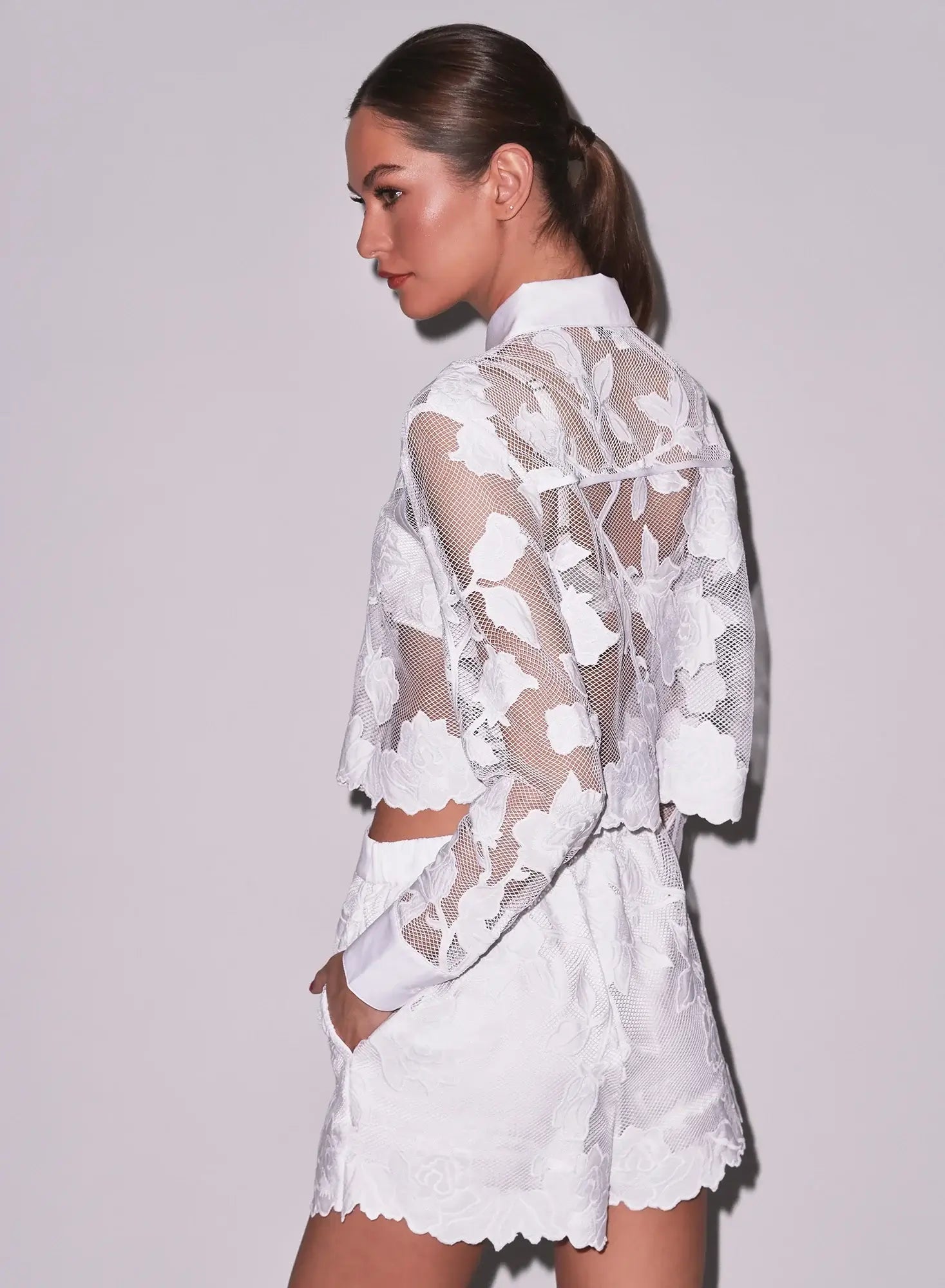 Fleur du Mal Collette Cropped Shirt in White 