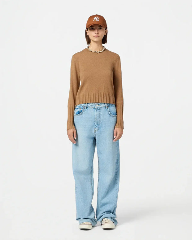 Guest in Residence Fitted Crew Neck Cashmere Sweater Gigi Hadid Brand 