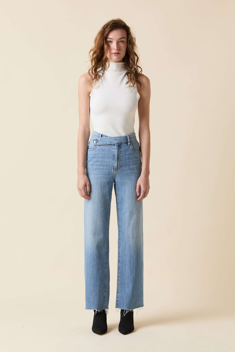 Le Jean Cinched Waist Slim Jean 