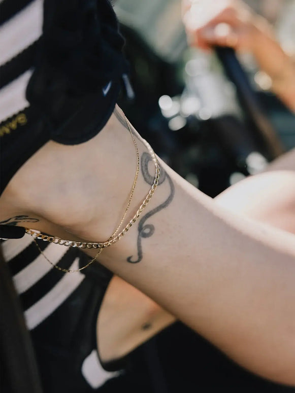 Loren Stewart Baby Sol Valentino Anklet Thin Gold Anklet