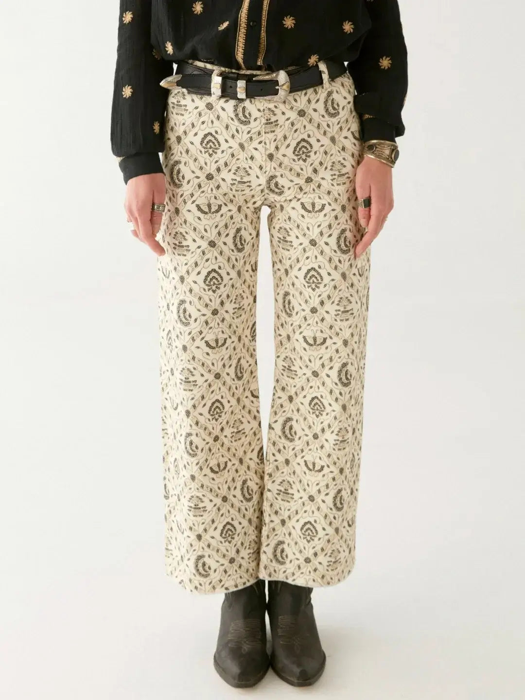 Maison Hotel Lulu Pant in Java Vanilla