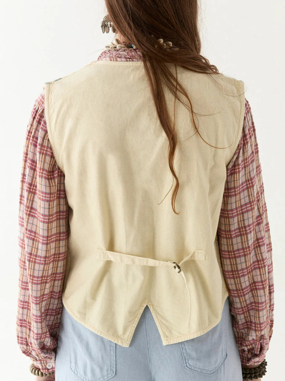 Kansas Vest | Macaron