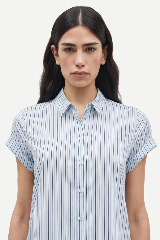 Samsoe Samsoe Maja SS Shirt in Skyway St.