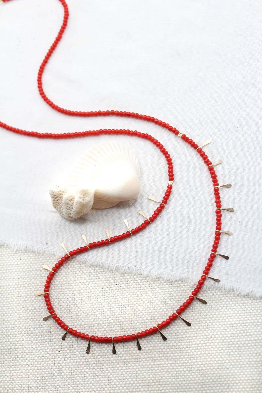 The Swellife Red Komodo Fringe Necklace 