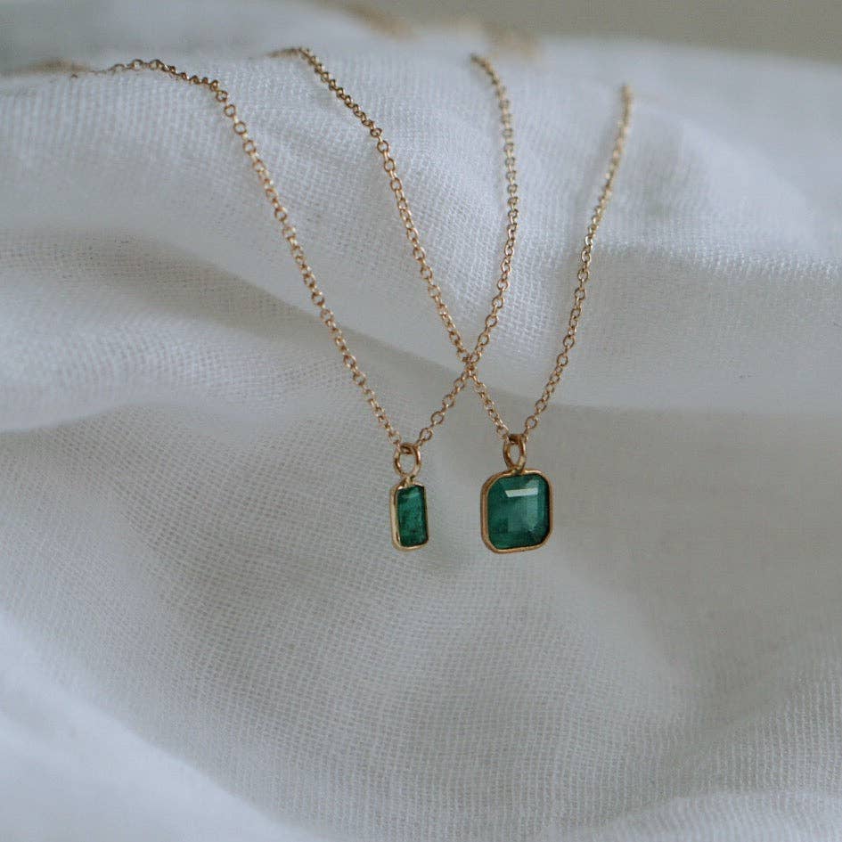 Emerald Octogon Pendant Necklace in Sold 14k Gold 