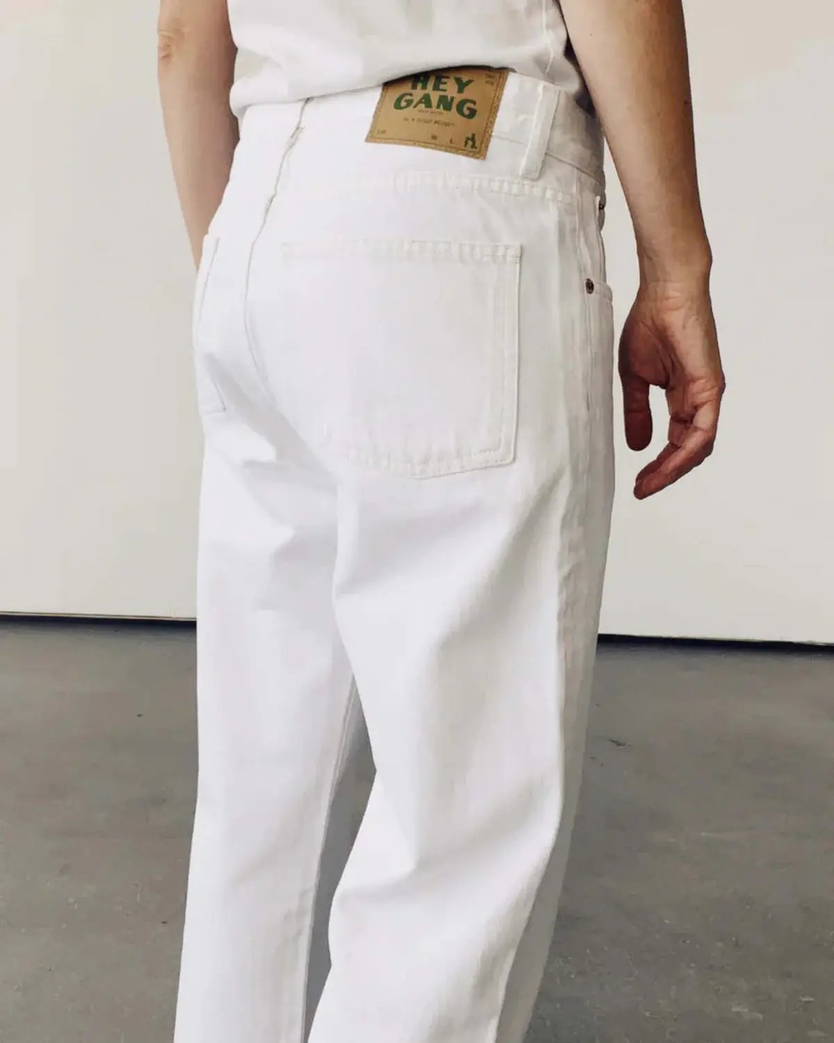 The Loose Crop Jeans | White
